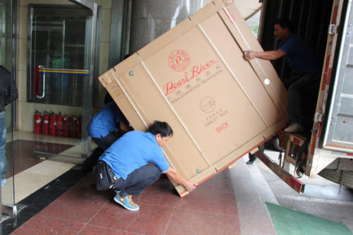 大兴安岭钢琴贵重工艺品无忧运